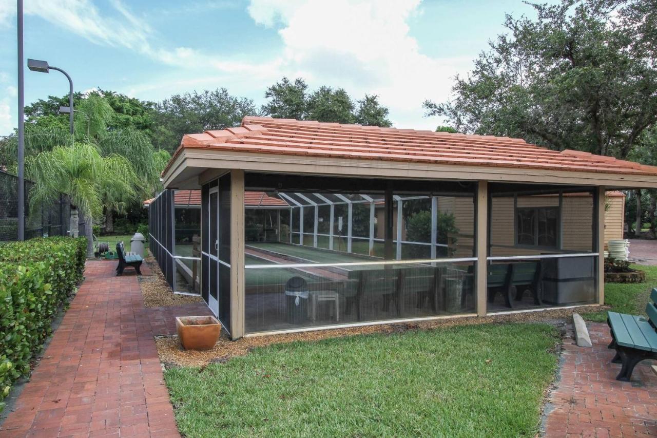 Falling Waters Naples Exterior foto